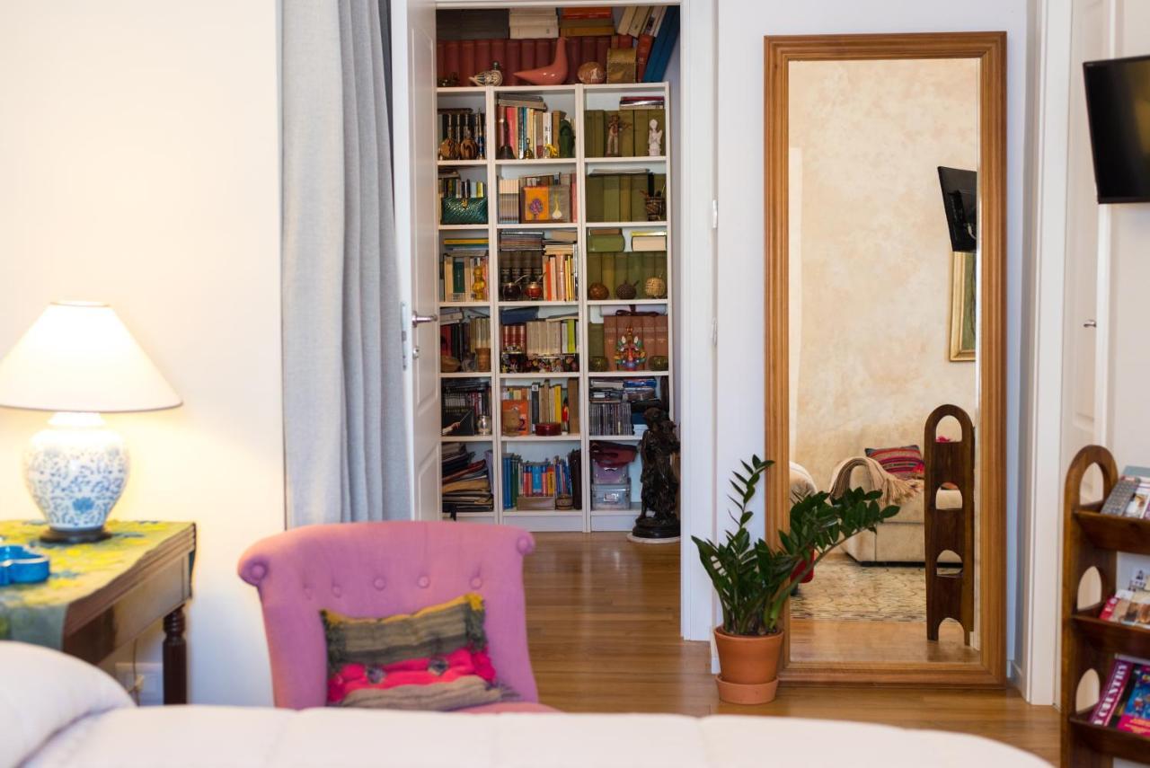 Le Rondini Della Pietrasanta Appartement Napels Buitenkant foto
