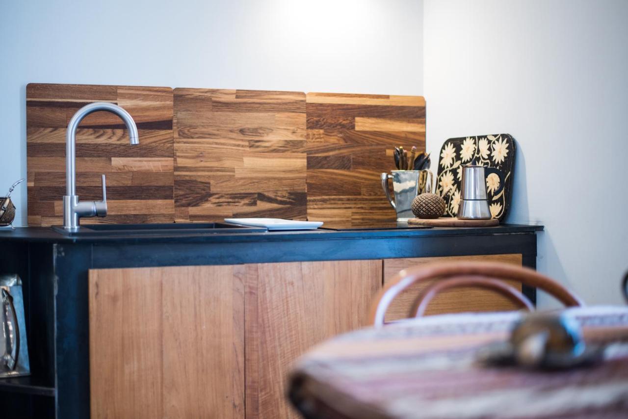 Le Rondini Della Pietrasanta Appartement Napels Buitenkant foto