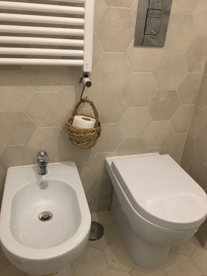 Le Rondini Della Pietrasanta Appartement Napels Buitenkant foto