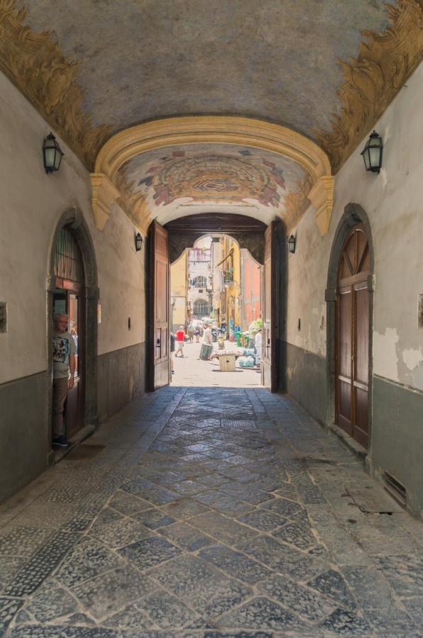 Le Rondini Della Pietrasanta Appartement Napels Buitenkant foto
